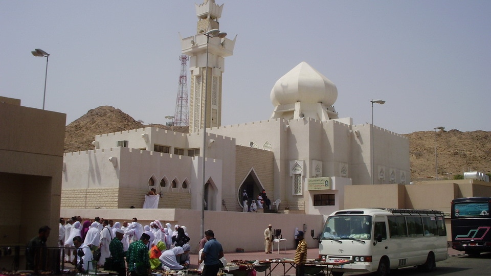 Masjid Ji'ronah Tempat Miqot